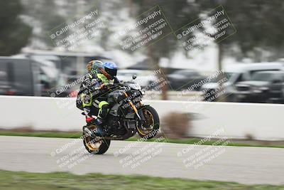 media/Nov-30-2025-TrackDaz (Sun) [[d8b22663df]]/Around the Pits/